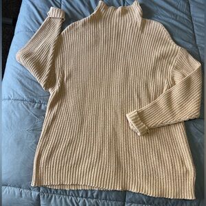EUC American Eagle Outfitters Tan Turtleneck Sweater